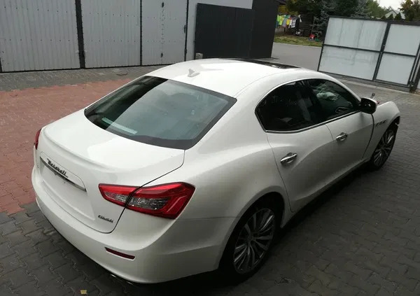 mazowieckie Maserati Ghibli cena 53700 przebieg: 26000, rok produkcji 2015 z Garwolin